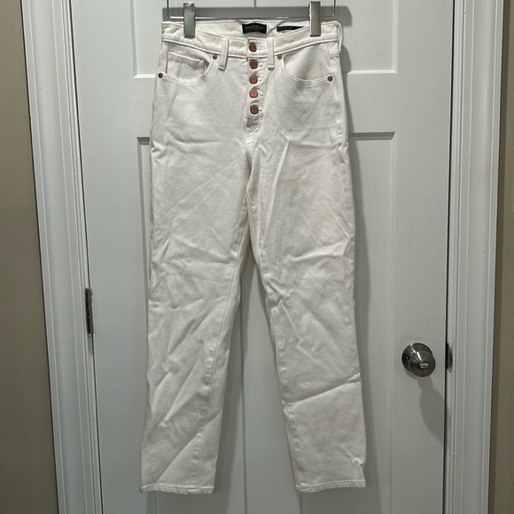 Banana Republic Denim - Banana Republic White High-Slim Premium Denim Sz 27